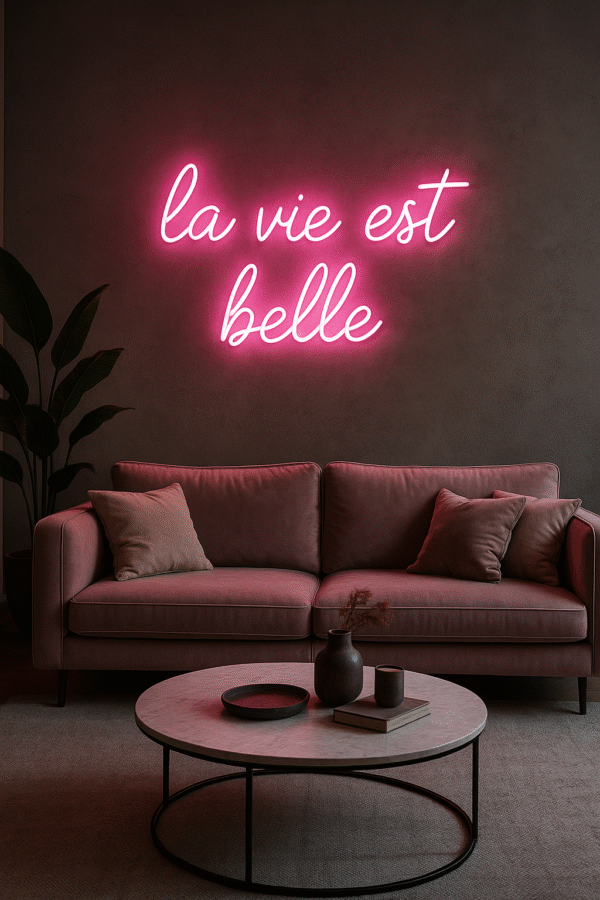 Néon LED "La vie est belle" – Ambiance design & positive – Image 4